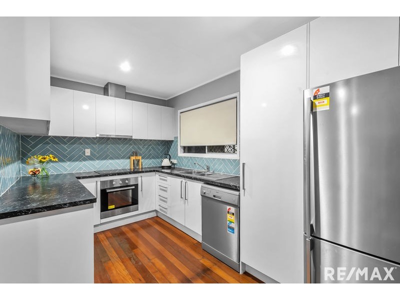 74 Pikett Street, Clontarf QLD 4019