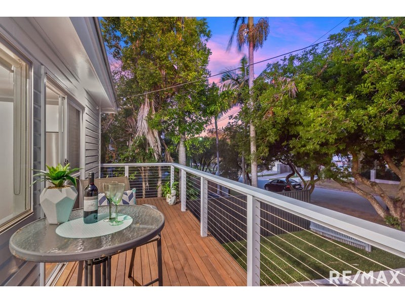 74 Pikett Street, Clontarf QLD 4019