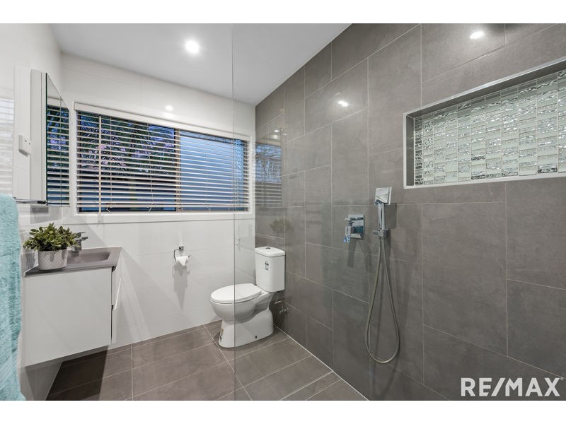 74 Pikett Street, Clontarf QLD 4019