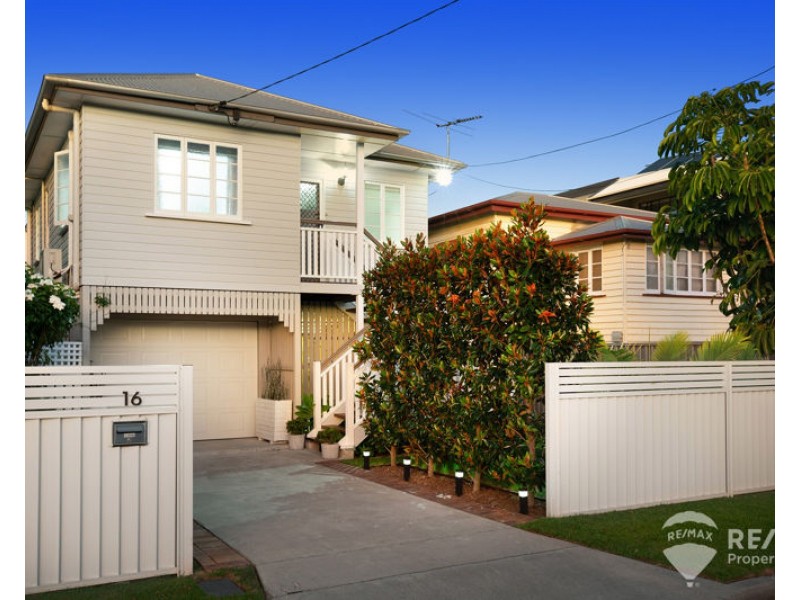 16 Murray Street, Sandgate QLD 4017