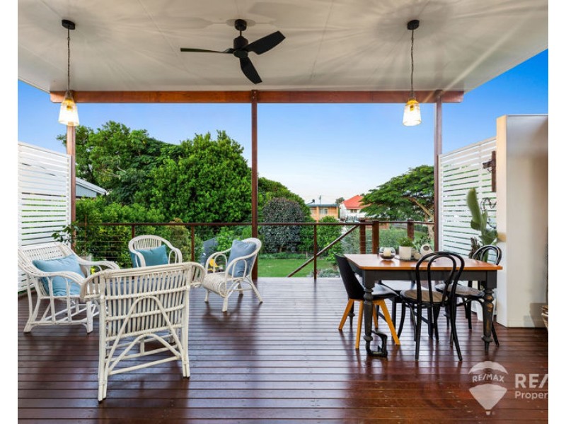 16 Murray Street, Sandgate QLD 4017