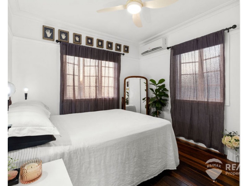 16 Murray Street, Sandgate QLD 4017