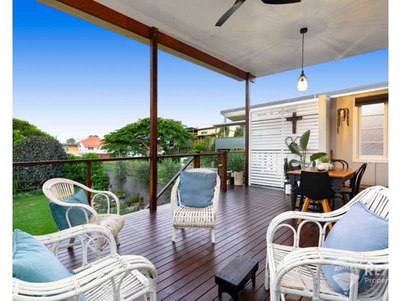 16 Murray Street, Sandgate QLD 4017