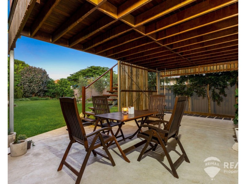 16 Murray Street, Sandgate QLD 4017