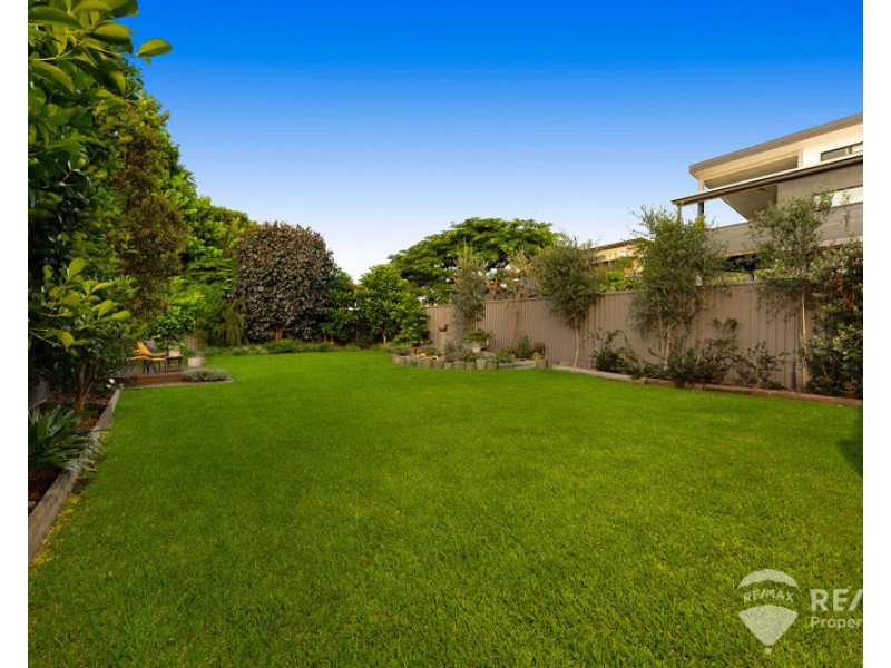 16 Murray Street, Sandgate QLD 4017