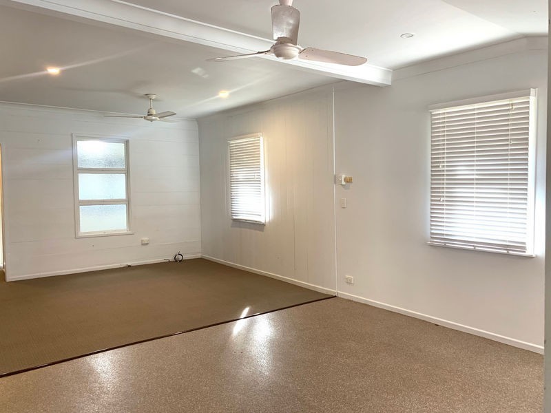 22 Bevington Street, Shorncliffe QLD 4017