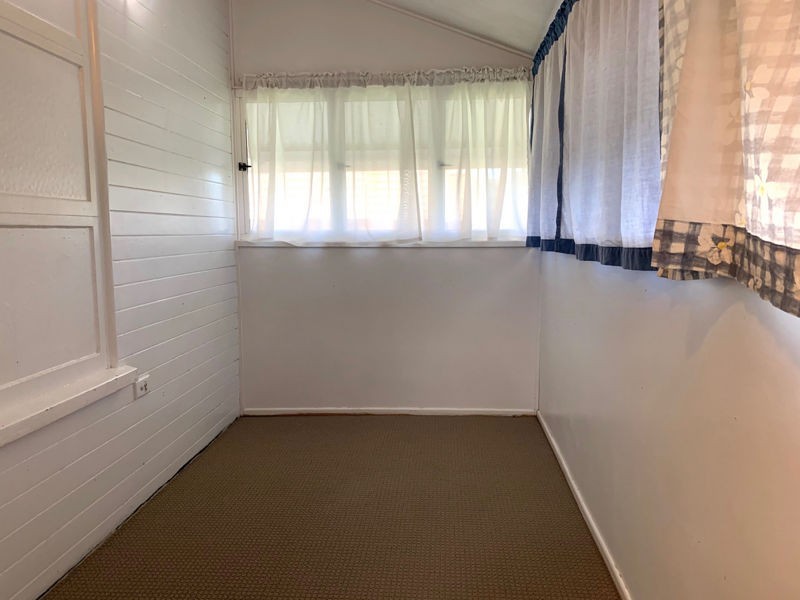 22 Bevington Street, Shorncliffe QLD 4017