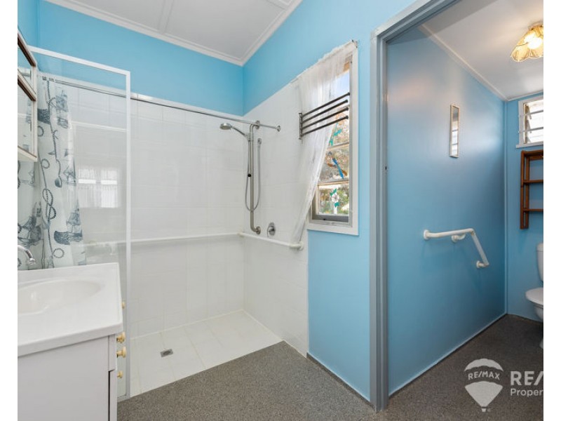 29 Sutton Avenue, Sandgate QLD 4017