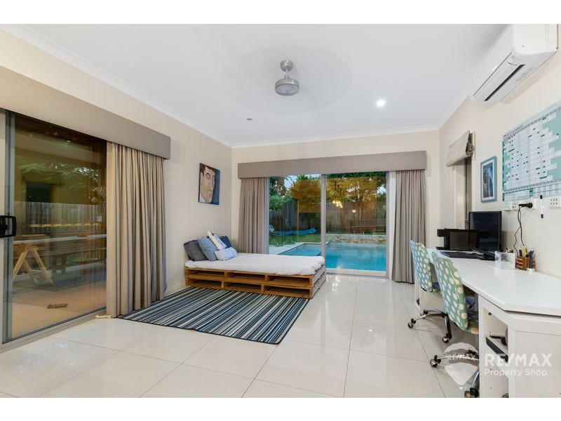 111 Alexandra Street, Sandgate QLD 4017