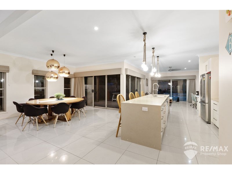 111 Alexandra Street, Sandgate QLD 4017