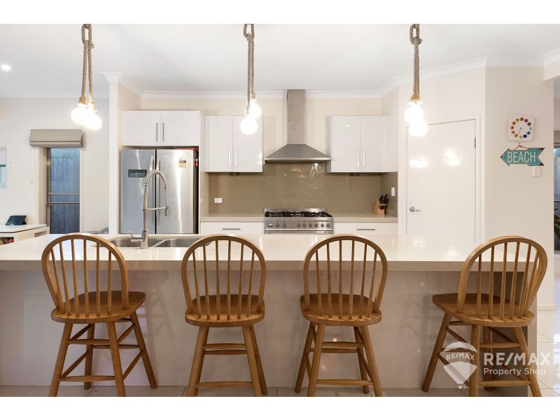 111 Alexandra Street, Sandgate QLD 4017