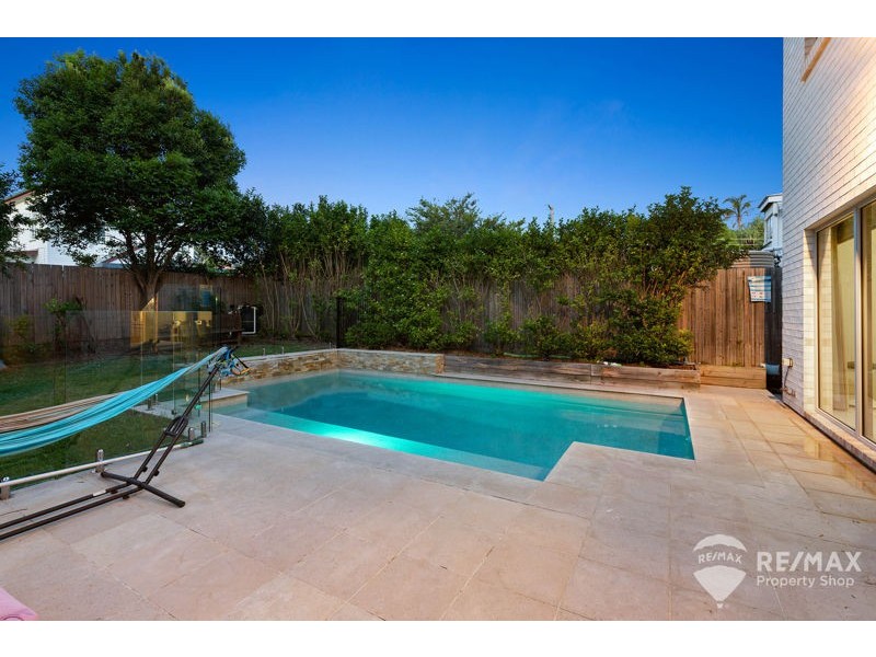 111 Alexandra Street, Sandgate QLD 4017