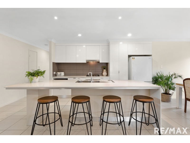 17 Central Green Drive, Narangba QLD 4504