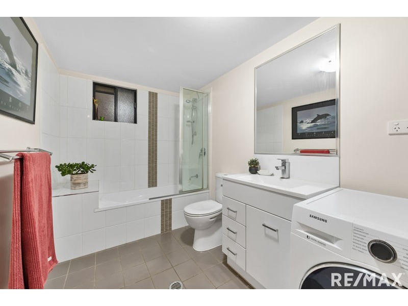 1/28 Bradley Avenue, Kedron QLD 4031