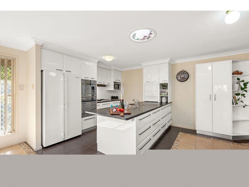 2 Gilbert Street, North Lakes QLD 4509