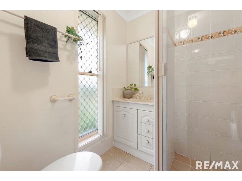 2 Gilbert Street, North Lakes QLD 4509