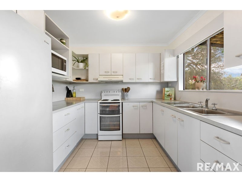 8 Parsons Street, Rothwell QLD 4022