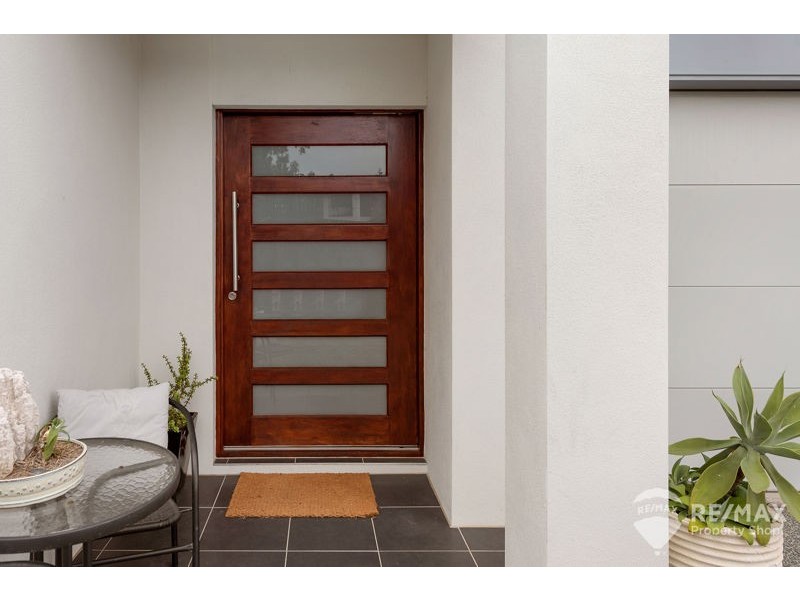 8 Aston Close, Brighton QLD 4017