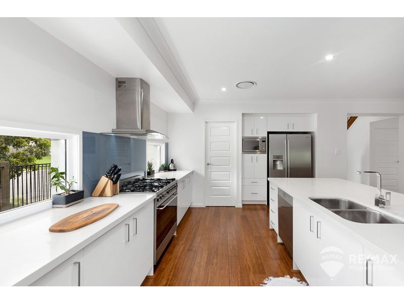 8 Aston Close, Brighton QLD 4017