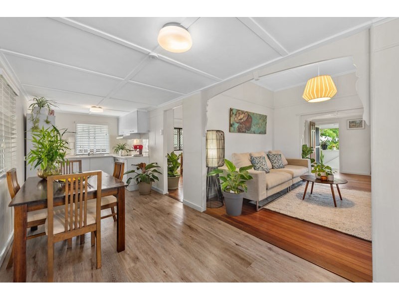21 Roland Street, Clontarf QLD 4019