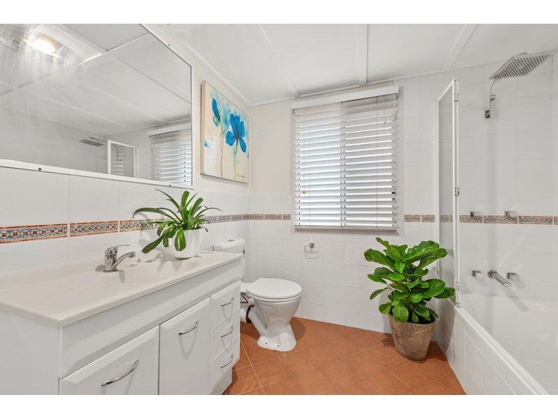 21 Roland Street, Clontarf QLD 4019