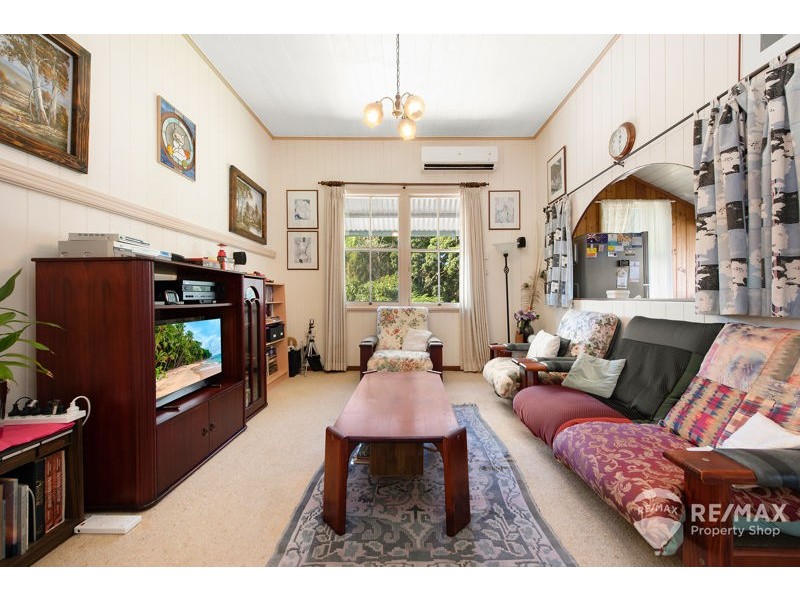 33 Gowen Street, Shorncliffe QLD 4017