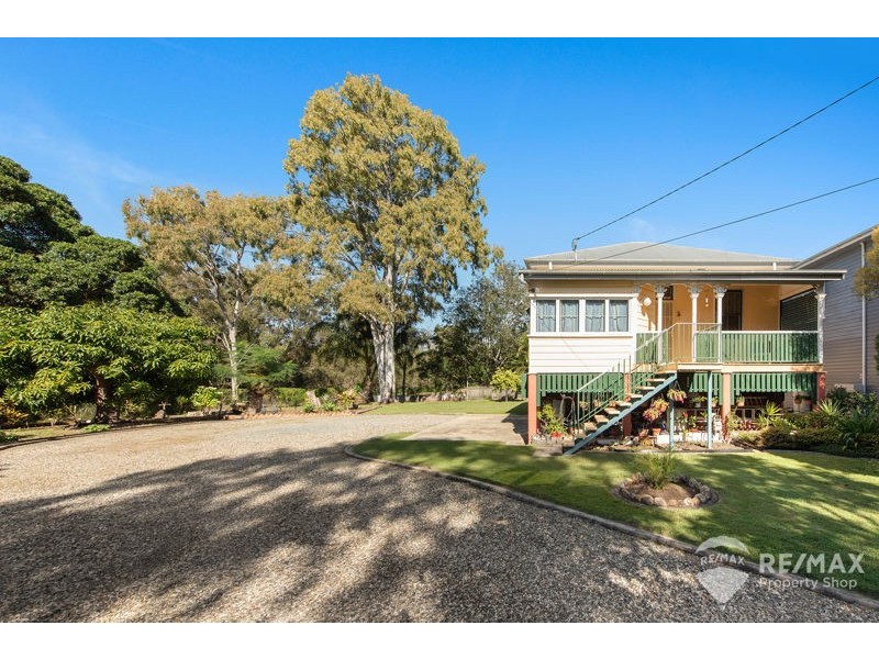 33 Gowen Street, Shorncliffe QLD 4017