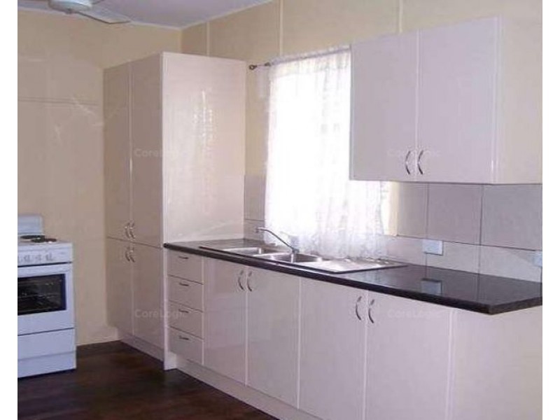 2 Sarah Street, Deagon QLD 4017