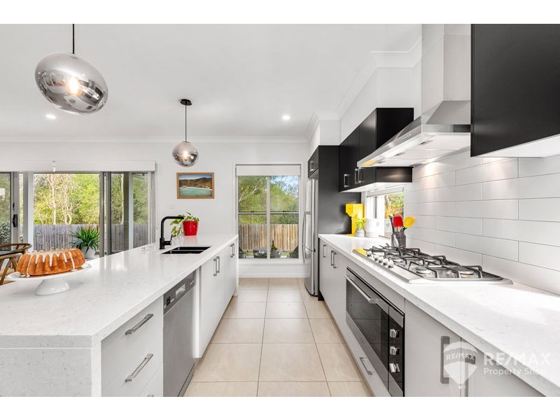 15 Goodenia Place, Brighton QLD 4017