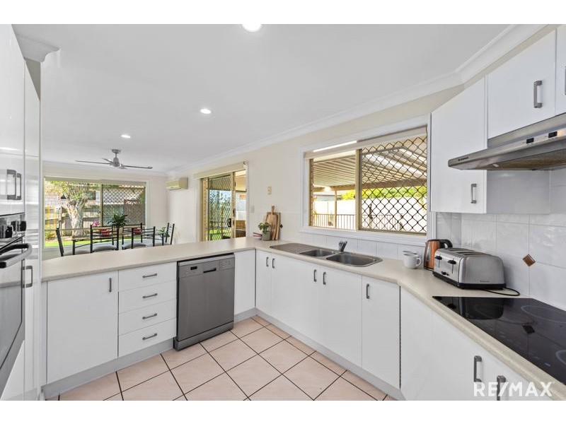 15 Willandra Parade, North Lakes QLD 4509
