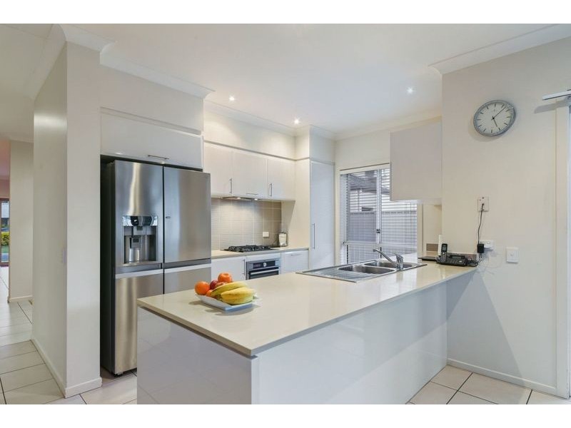 4 Pressland Street, Carseldine QLD 4034