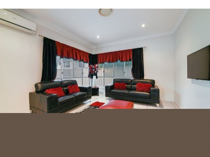 4 Pressland Street, Carseldine QLD 4034