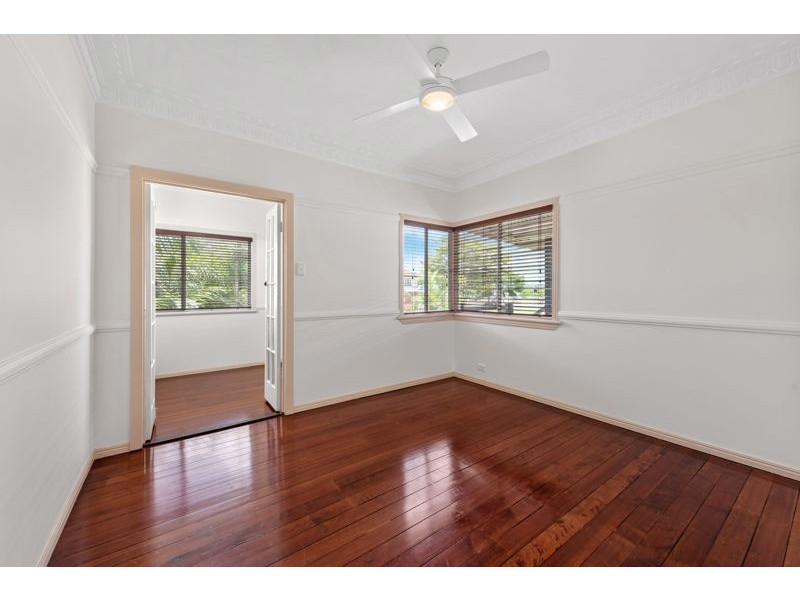 10 Adams, Deagon QLD 4017