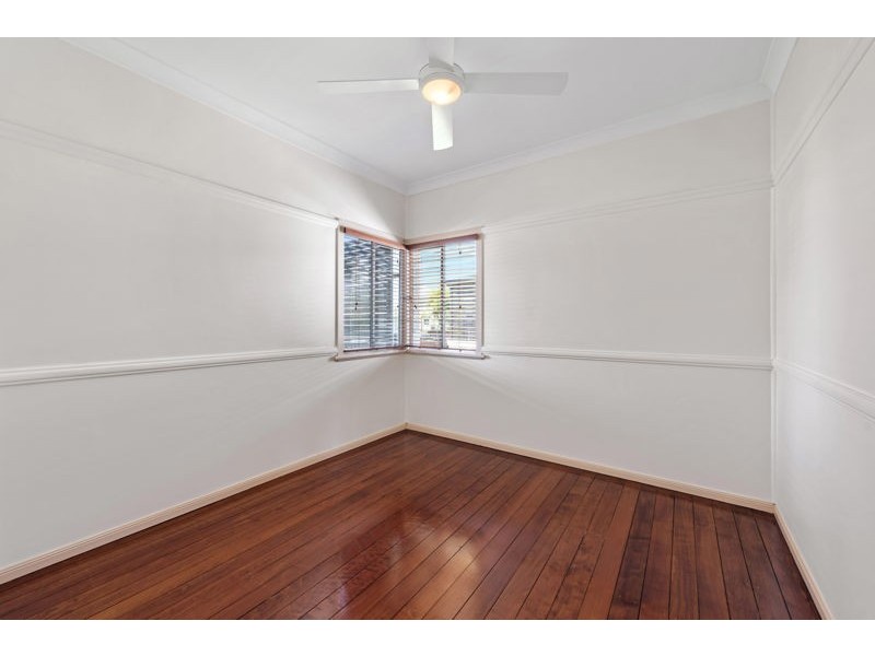 10 Adams, Deagon QLD 4017