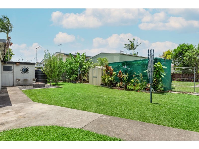 10 Adams, Deagon QLD 4017