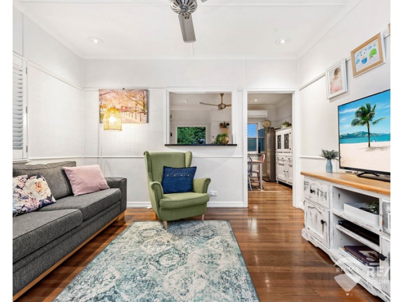 14 Lower Brighton Terrace, Sandgate QLD 4017