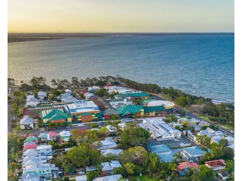 72 Yundah Street, Shorncliffe QLD 4017