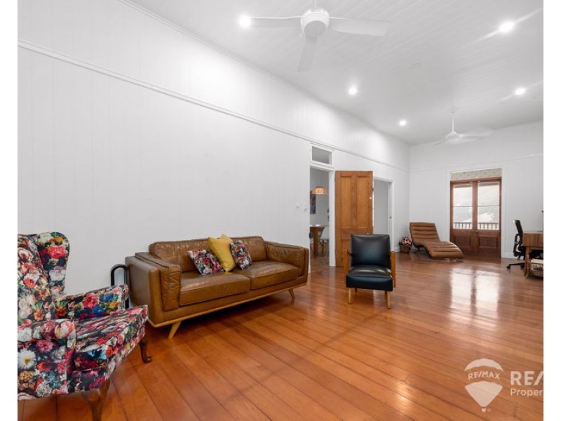 72 Yundah Street, Shorncliffe QLD 4017