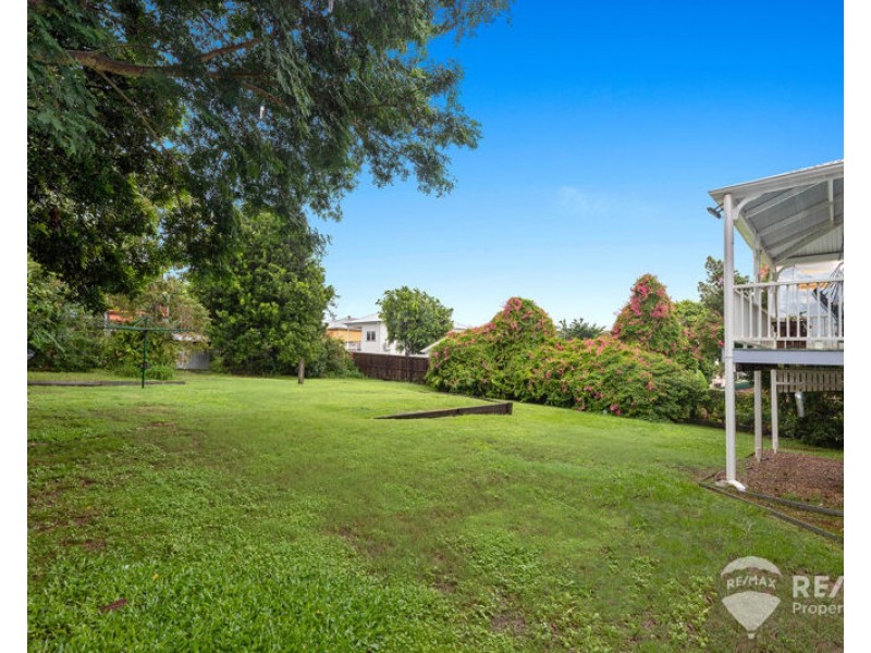 72 Yundah Street, Shorncliffe QLD 4017