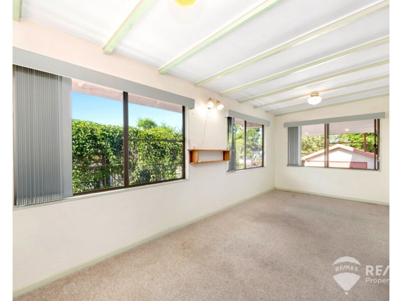 17 Gordon Street, Brighton QLD 4017