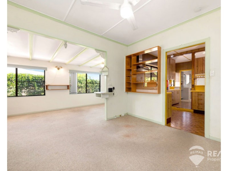 17 Gordon Street, Brighton QLD 4017