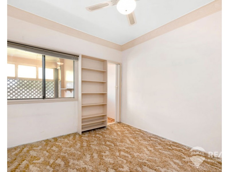 17 Gordon Street, Brighton QLD 4017