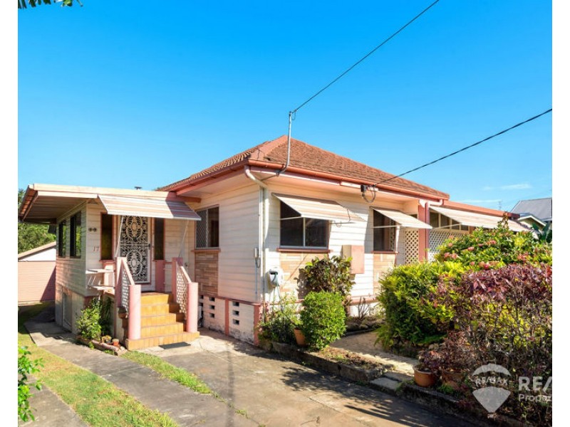 17 Gordon Street, Brighton QLD 4017