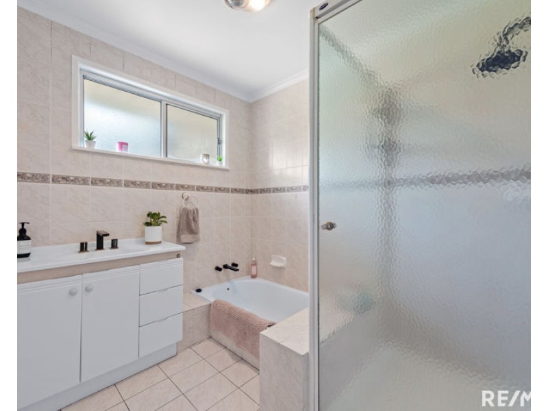 22 Lerose Ave, Kallangur QLD 4503