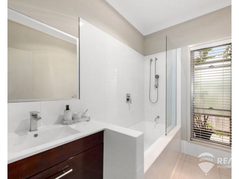 1/166 Speight Street, Brighton QLD 4017