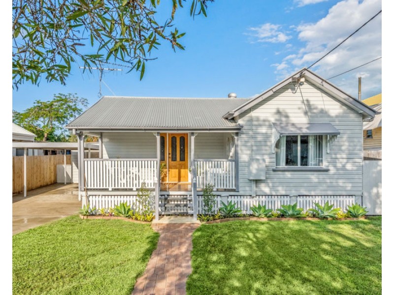 60 Blackwood Road, Deagon QLD 4017