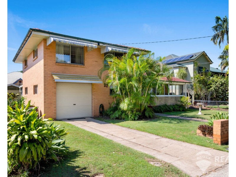 27 Deagon Street, Sandgate QLD 4017