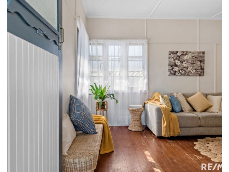 62 Blackwood Road, Deagon QLD 4017