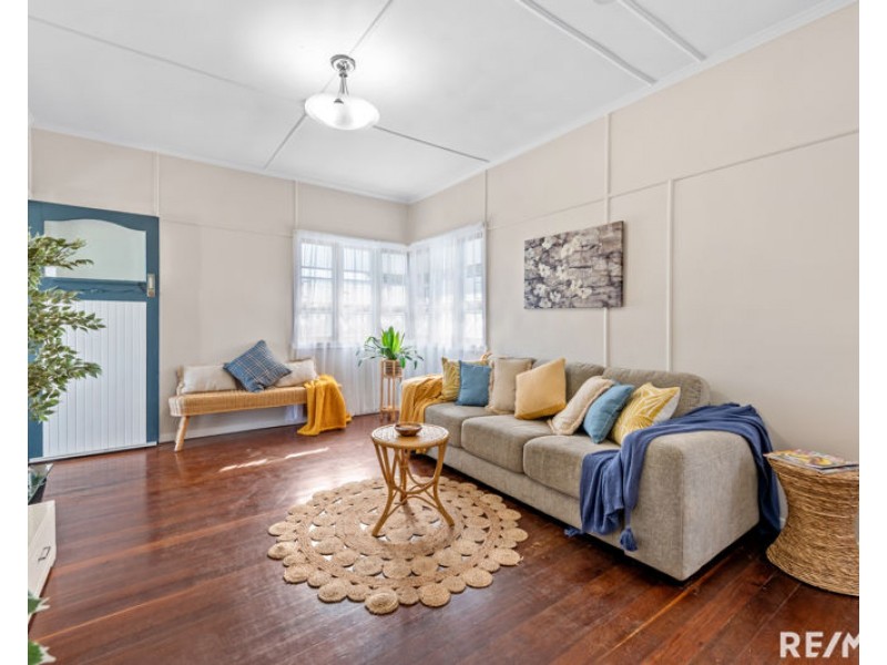 62 Blackwood Road, Deagon QLD 4017