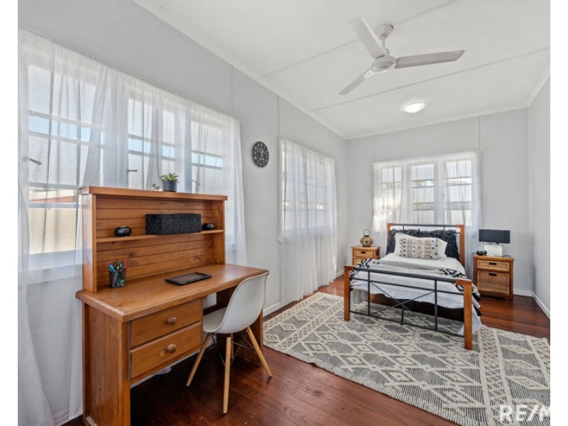 62 Blackwood Road, Deagon QLD 4017